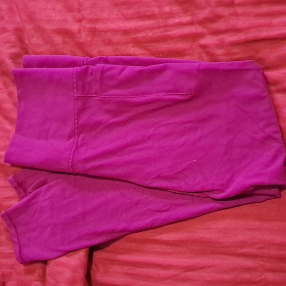 Athleta Pants - NWOT PLUM COLORED ATHLETA LONG LENGTH SIZE